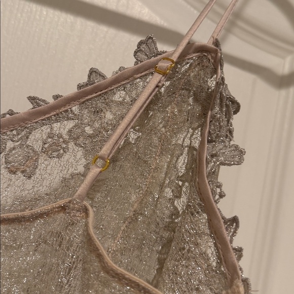 Flora Nikrooz Showstopper
Chemise Size M - Picture 7 of 8